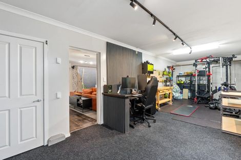 Photo of property in 225 Muritai Road, Eastbourne, Lower Hutt, 5013