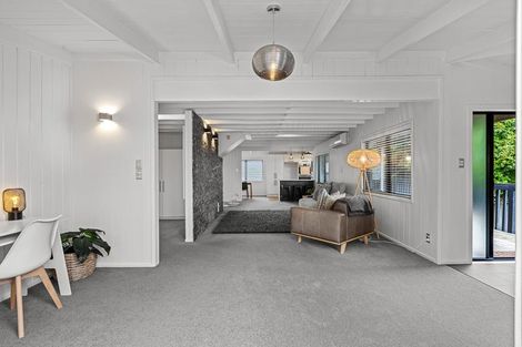 Photo of property in 41 Taioma Crescent, Te Atatu Peninsula, Auckland, 0610