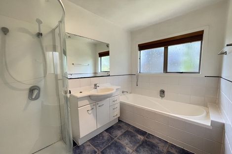 Photo of property in 4 Lynngate Place, Hillcrest, Auckland, 0627