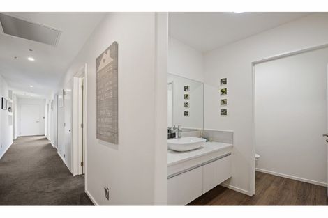 Photo of property in 16 Warhorse Gate, Halswell, Christchurch, 8025