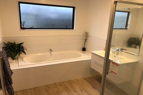 Photo of property in 13-13a Peppercorn Terrace, Lower Shotover, Queenstown, 9304