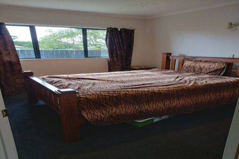 Photo of property in 99a Bolton Street, Blockhouse Bay, Auckland, 0600