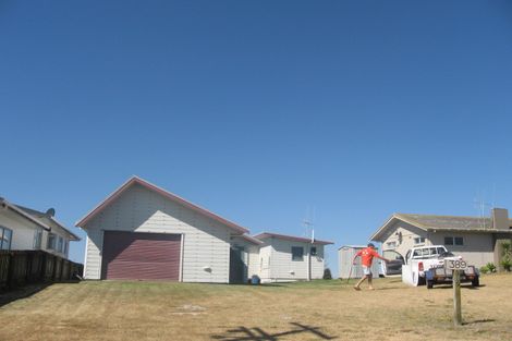 Photo of property in 389 Pukehina Parade, Pukehina, 3189