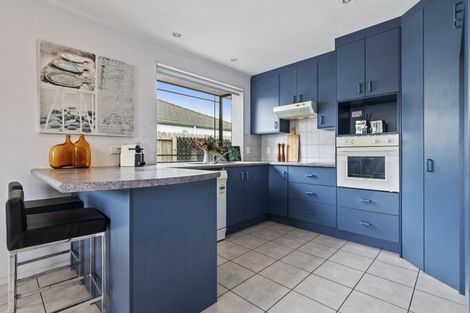 Photo of property in 6 Anton Place, Takanini, 2112