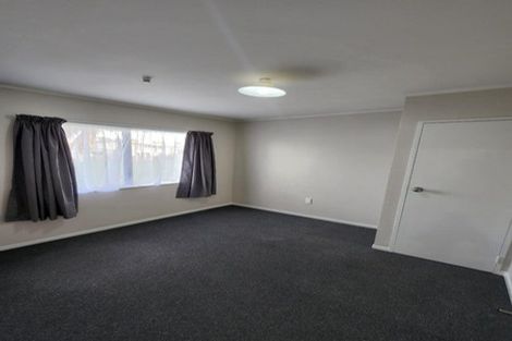 Photo of property in 2/34 Shifnal Drive, Randwick Park, Auckland, 2105