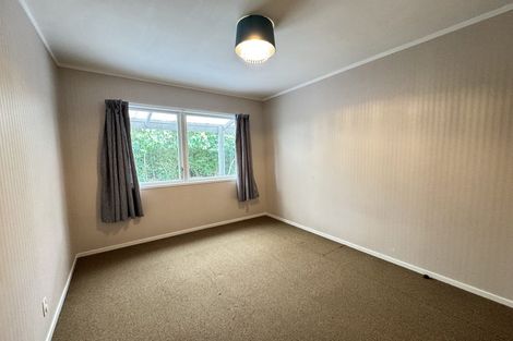 Photo of property in 37 Takapu Street, Henderson, Auckland, 0612