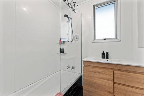 Photo of property in 25 Campbell Street, Alexandra, 9320