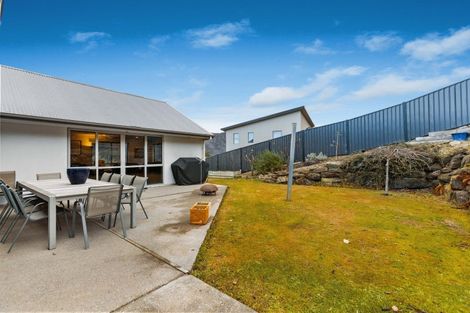 Photo of property in 8 Attfield Close, Clyde, 9330