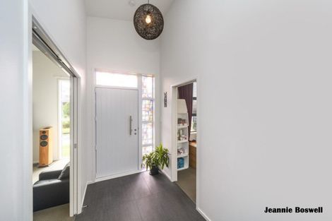 Photo of property in 105 Cashmere Drive, Fitzherbert, Palmerston North, 4410