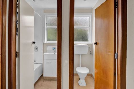 Photo of property in 12 Grenville Street, Marfell, New Plymouth, 4310