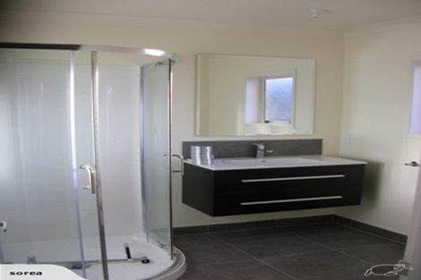 Photo of property in 27 Barry Curtis Place, Levin, 5510