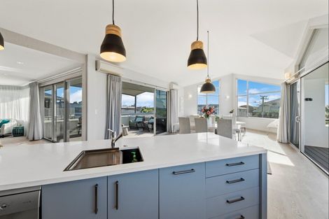 Photo of property in 1022a Papamoa Beach Road, Papamoa Beach, Papamoa, 3118