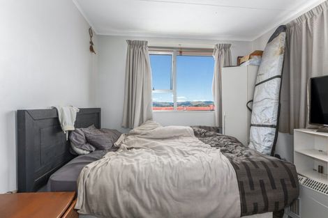 Photo of property in 6 Penryn Drive, Camborne, Porirua, 5026