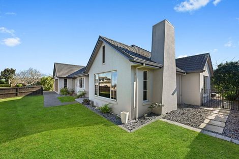 Photo of property in 6 Sovereign Place, Rototuna North, Hamilton, 3210