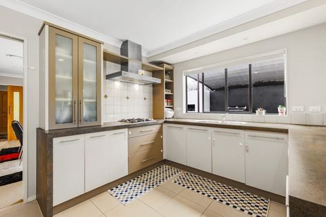 Photo of property in 11 Allerton Place, Wattle Downs, Auckland, 2103