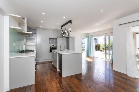 Photo of property in 7 Cumulus Way, Ranui, Auckland, 0612