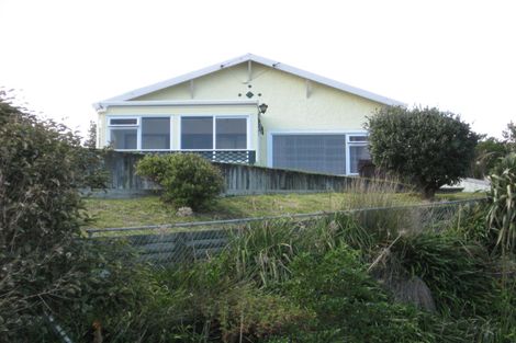 Photo of property in 46 Karaka Street, Castlecliff, Whanganui, 4501
