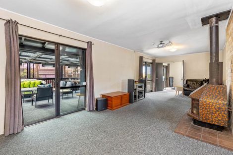 Photo of property in 486 Richardson Road, Mount Roskill, Auckland, 1041