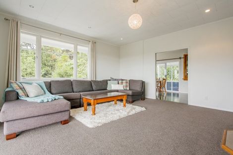 Photo of property in 25 Christian Road, Swanson, Auckland, 0614