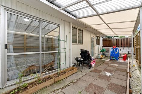 Photo of property in 2/37 Hillside Road, Papatoetoe, Auckland, 2025