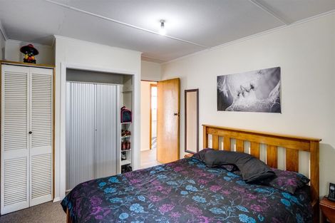 Photo of property in 44 Bibby Street, Waipawa, 4210