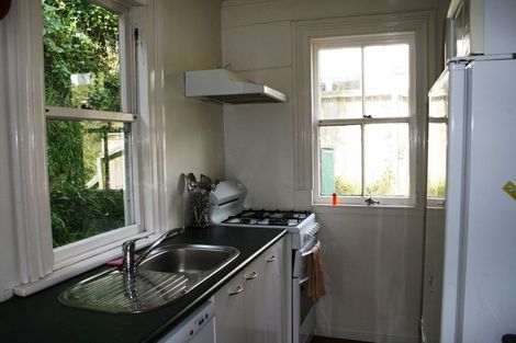 Photo of property in 143 Wadestown Road, Wadestown, Wellington, 6012