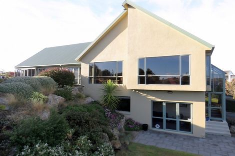 Photo of property in 12 Grove Avenue, Weston, Oamaru, 9401