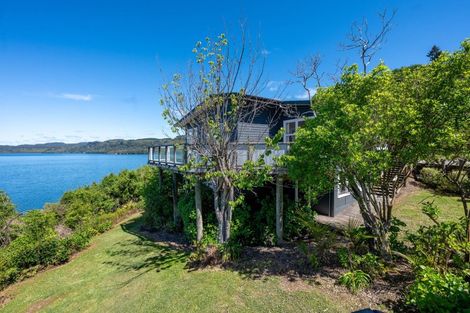 Photo of property in 81 Spencer Road, Lake Tarawera, Rotorua, 3076