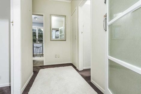 Photo of property in 78a Lake Road, Narrow Neck, Auckland, 0624