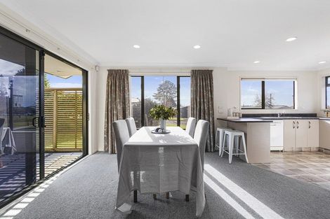Photo of property in 332 Raeburne Street, Te Awamutu, 3800