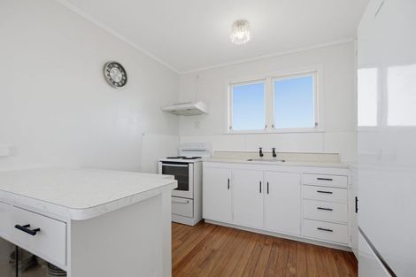 Photo of property in 22 Karewa Parade, Papamoa Beach, Papamoa, 3118