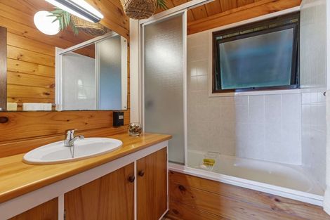 Photo of property in 64 Utuhina Road, Springfield, Rotorua, 3015