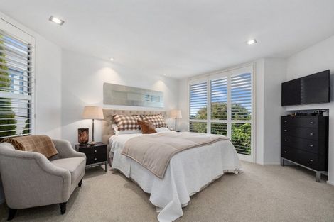 Photo of property in 2/39 Eastcliffe Road, Castor Bay, Auckland, 0620