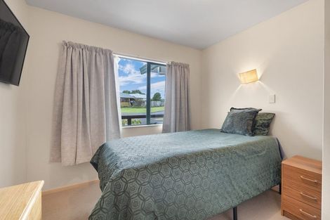 Photo of property in 3 Tokay Place, Huapai, Kumeu, 0810