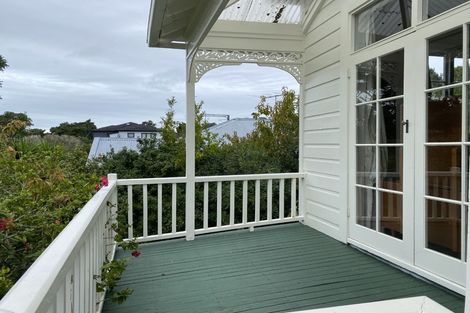 Photo of property in 16 Malvern Road, Morningside, Auckland, 1022