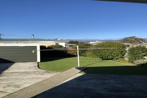 Photo of property in 6 Karaka Crescent, Levin, 5510