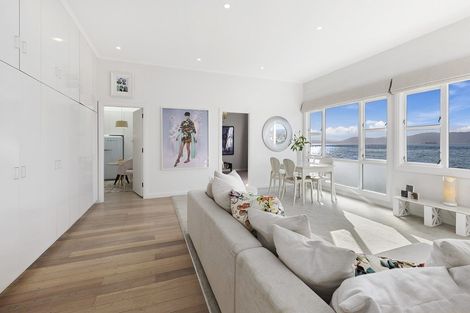 Photo of property in 147 Marine Parade, Seatoun, Wellington, 6022