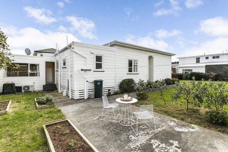 Photo of property in 22a Puriri Street, Miramar, Wellington, 6022