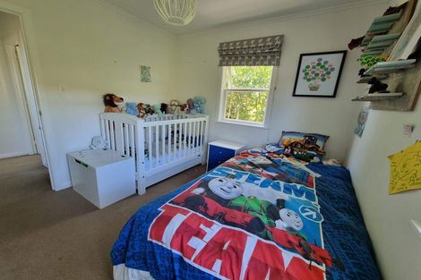 Photo of property in 2/16 Hogans Road, Glenfield, Auckland, 0629