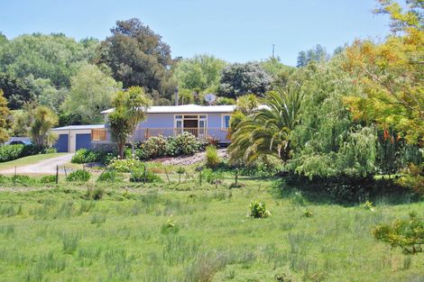 Photo of property in 70 James Road, Maungaturoto, 0587