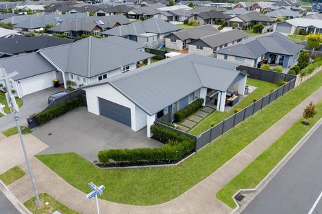 Photo of property in 54 Penetaka Heights, Pyes Pa, Tauranga, 3112
