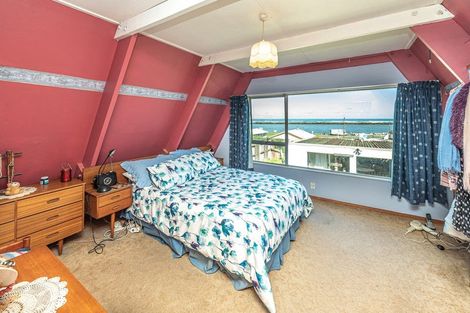 Photo of property in 5 Ashton Terrace, Castlecliff, Whanganui, 4501