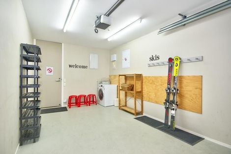 Photo of property in The Beeches Apartments, 7/60 Hallenstein Street, Queenstown, 9300