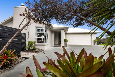 Photo of property in 5 Courtney Lane, Matakana, Warkworth, 0985