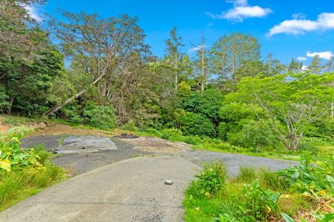 Photo of property in 10 Hobbs Road, Matakatia, Whangaparaoa, 0930