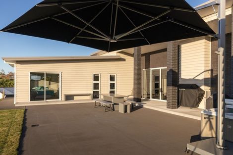 Photo of property in 576a Mangorei Road, Mangorei, New Plymouth, 4371