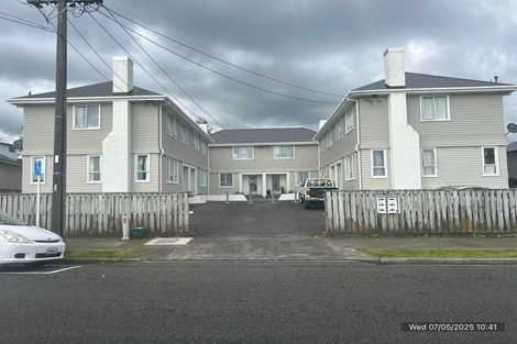 Photo of property in 27 Bulteel Street, New Plymouth, 4310