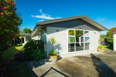 Photo of property in 9 Mason Street, Riverdale, Gisborne, 4010