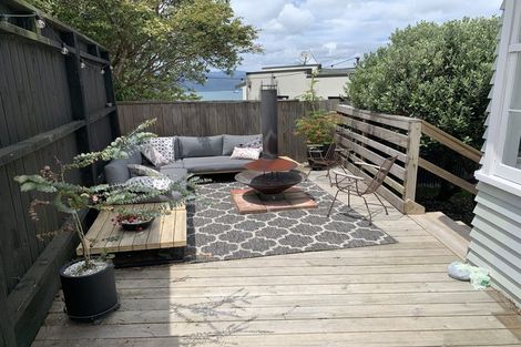 Photo of property in 23 Te Whiti Grove, Korokoro, Lower Hutt, 5012