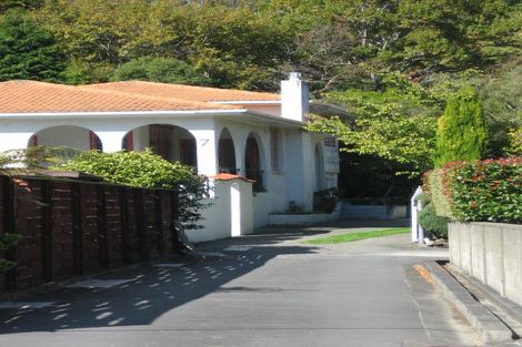 Photo of property in 7 Dowling Grove, Silverstream, Upper Hutt, 5019